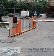 济南名士豪庭加装停车场票箱道闸