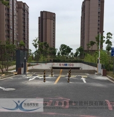 陕西安康市领郡小区车牌识别